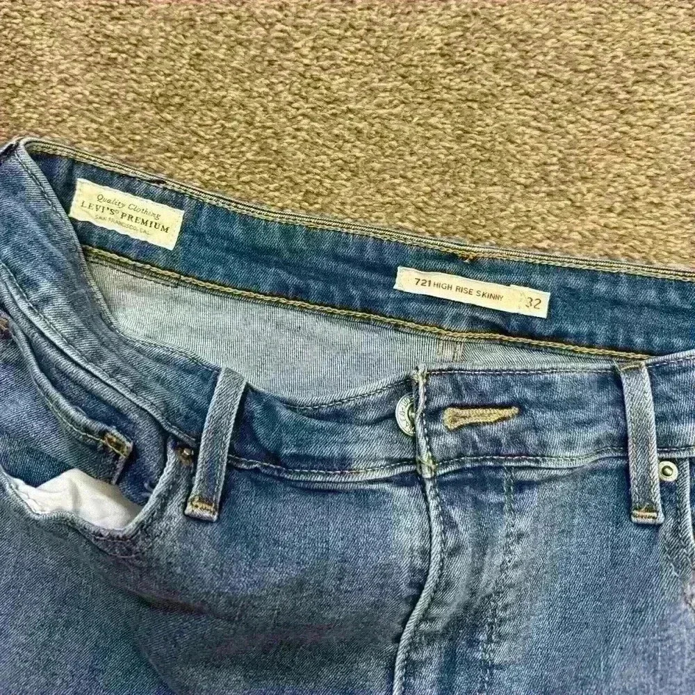 Levi’s 721 Sequin High Rise Jeans Spectator Sport Limited Edition Big E size 32 - Picture 7 of 9